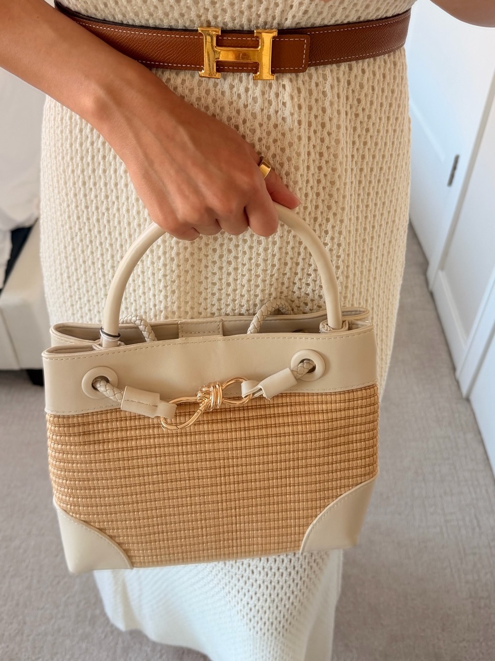 Avara Tan Raffia White Trim Bag NWT